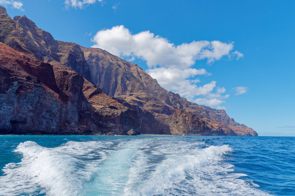 Pogled s glisera na stijene otoka Kauai na Havajima